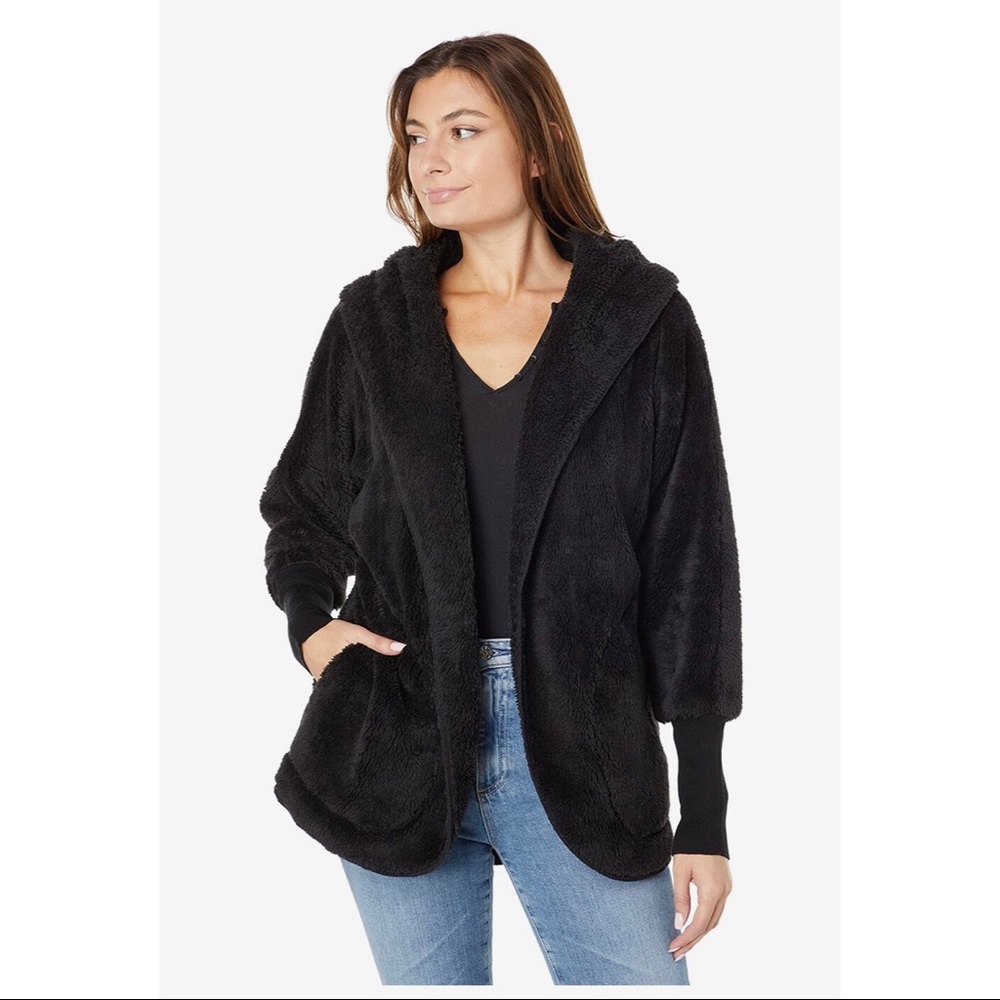 Dylan by True Grit, Black Oversized Fuzzy Cozy Jacket (Size XS/S)